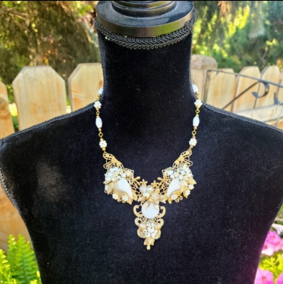 Necklace - Picture 2 of 5